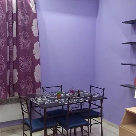 Small Nest Апартаменты *