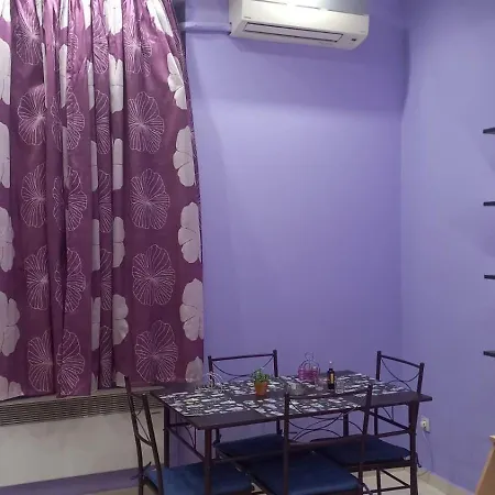 Small Nest Апартаменты *